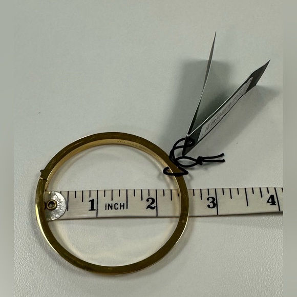 NWT Kate Spade The Spade Enamel Hinged Bangle Gold and Green - Picture 5 of 6